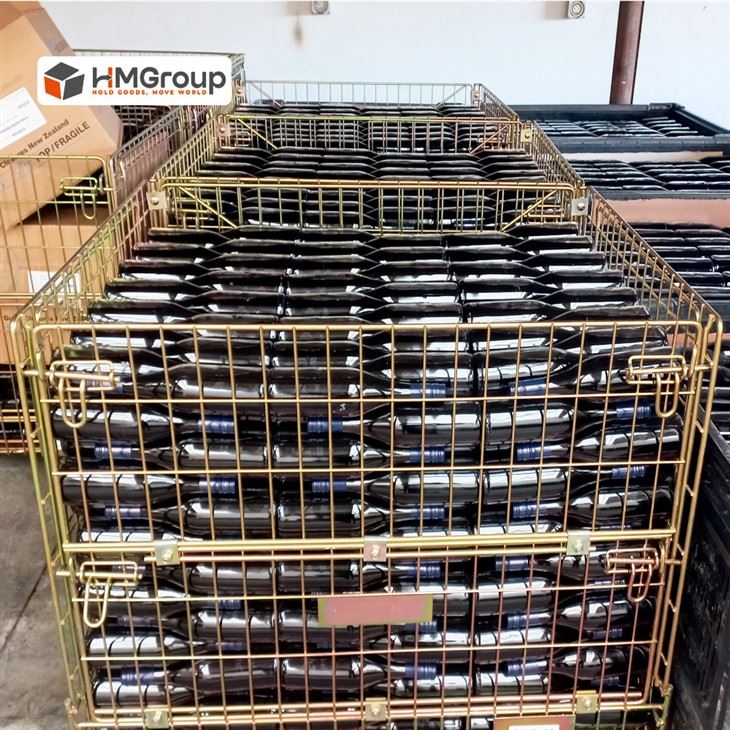 Conteneur en fil métallique pour le vin